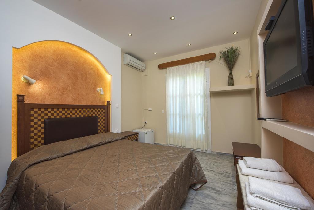 Mouse Island Aparthotel Perama  Phòng bức ảnh