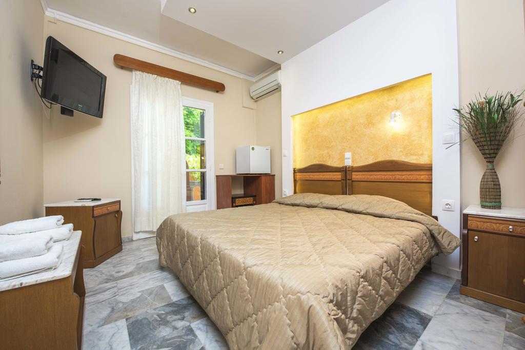 Mouse Island Aparthotel Perama  Phòng bức ảnh