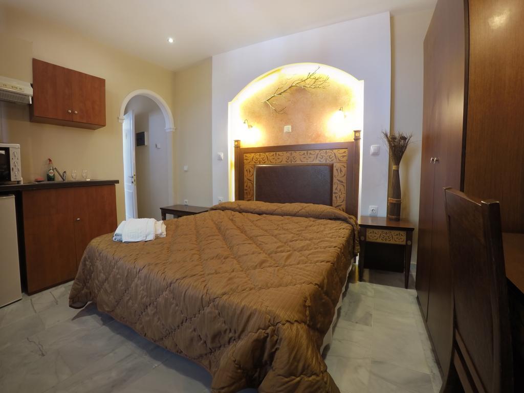 Mouse Island Aparthotel Perama  Ngoại thất bức ảnh